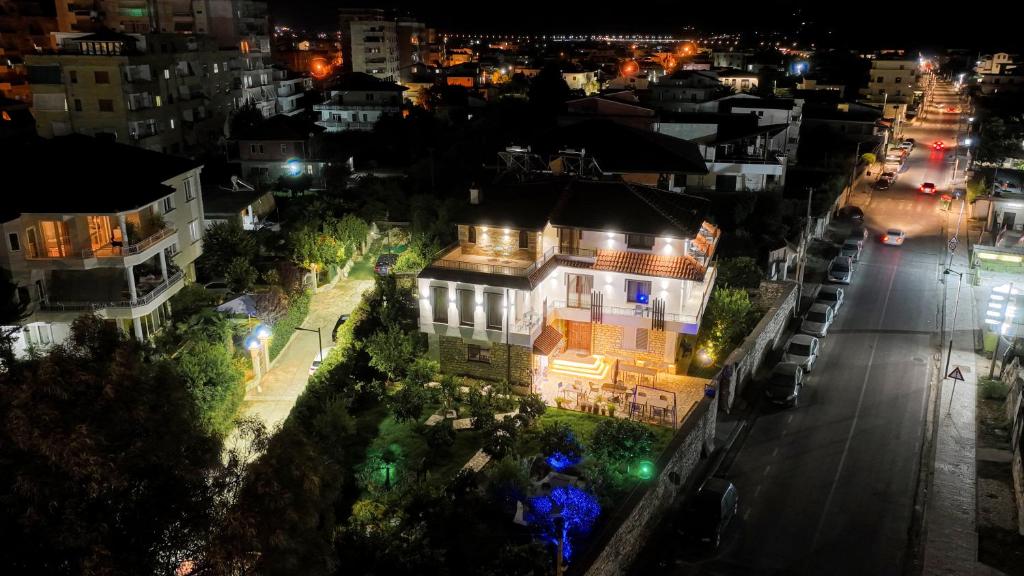 Villa Starova at night